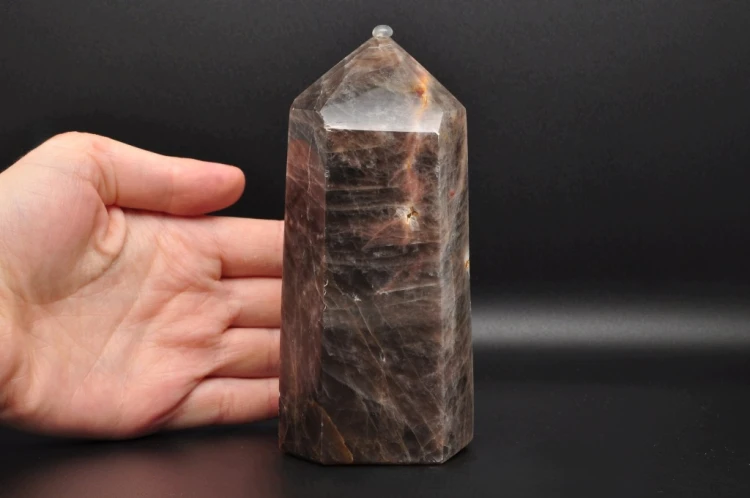 * KAMIEŃ KSIĘŻYCOWY MOONSTONE OBELISK WIEŻA BŁYSZCZĄCA POŚWIATA NR 2 *