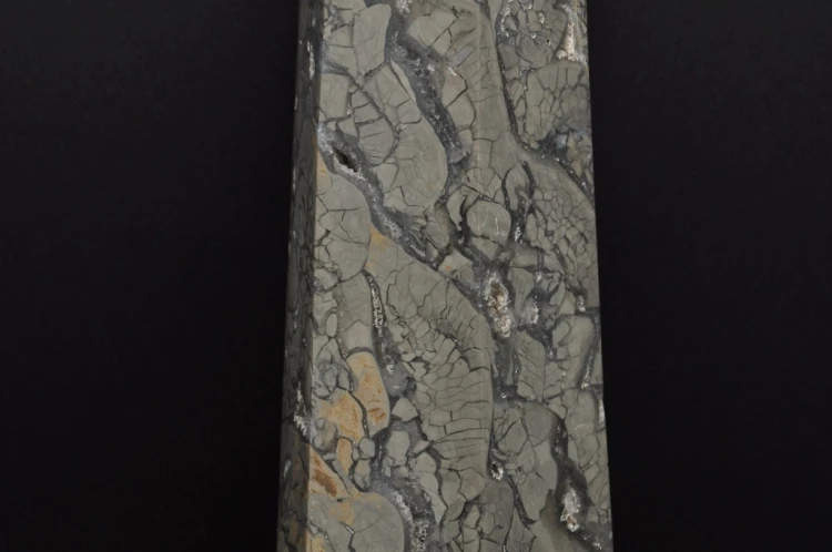 * JASPIS IBIS MADAGASKAR WIEŻA OBELISK ZJAWISKOWY WZÓR NATURALNY OKAZ NR 1*
