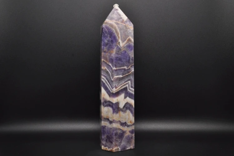 * AMETYST SZEWRON CHEVRON OBELISK WIEŻA PIĘKNY PRZEKRÓJ FIOLETOWY OKAZ 7 *