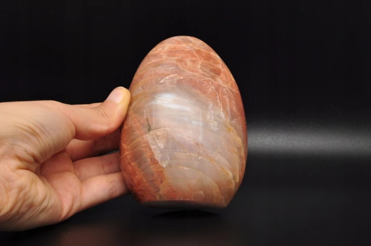 * KAMIEŃ SŁONECZNY MADAGASKAR PRZEPIĘKNY STOJĄCY MINERAŁ NATURALNY NR 4 *