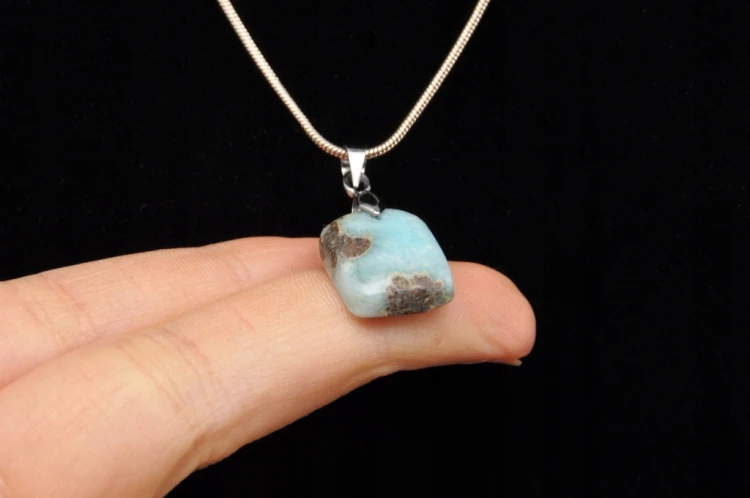 * LARIMAR DOMINIKANA UROKLIWA ZAWIESZKA KWADRAT UNIKATOWY KAMIEŃ NR 1 *