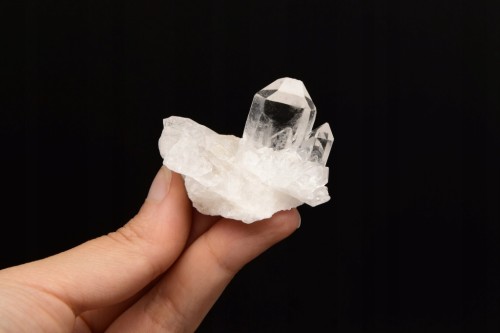 * KRYSZTAŁ GÓRSKI BRAZYLIA UROKLIWY MAŁY OKAZ SUROWY MINERAŁ NR 9 *