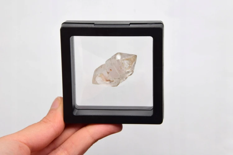 * KWARC W STYLU HERKIMER MAROKO ŚLICZNY DWUSTRONNY KRYSZTAŁ W RAMCE 3D NR 3