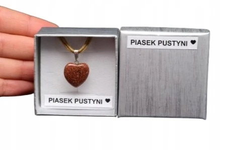 * PIASEK PUSTYNI BŁYSZCZĄCA ZAWIESZKA SERCE W PUDEŁKU NA PREZENT NR 4 *