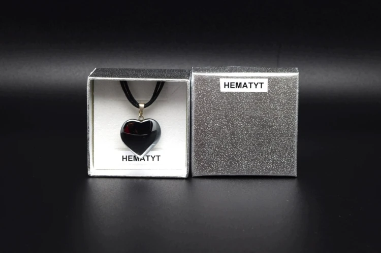 * HEMATYT NIETYPOWA ZAWIESZKA SERCE W PUDEŁKU METALICZNY POŁYSK NR 15 *