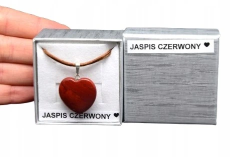 * JASPIS CZERWONY RPA CUDNA ZAWIESZKA SERCE W PUDEŁKU NATURALNA BARWA NR 21