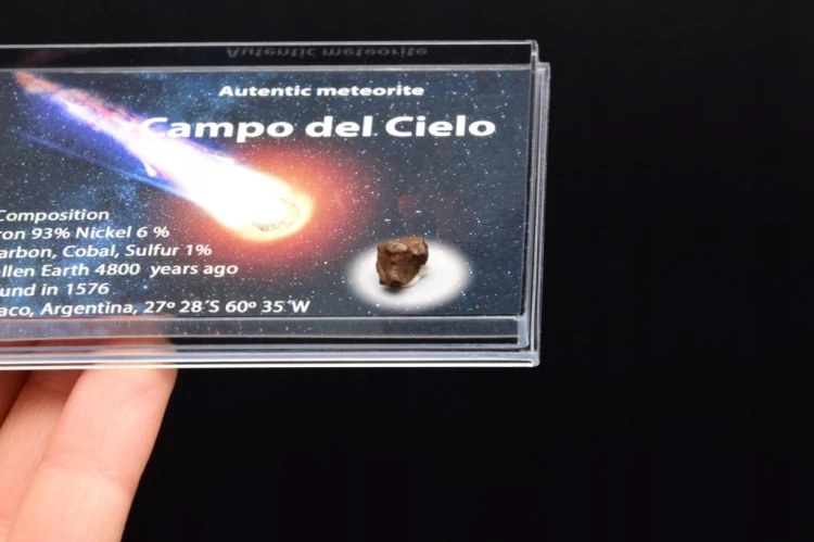 * METEORYT CAMPO DEL CIELO ŚWIETNY OKAZ W PUDEŁKU NA PREZENT NR 14 *