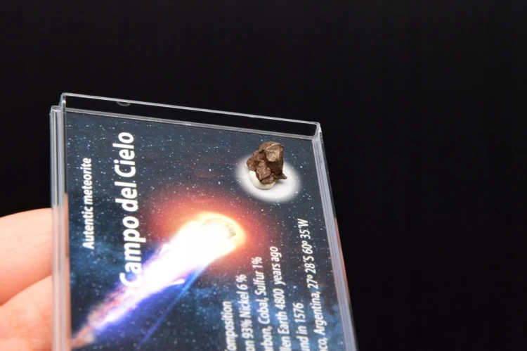 * METEORYT CAMPO DEL CIELO SUROWY OKAZ W ZAMYKANYM PUDEŁKU NR 11 *