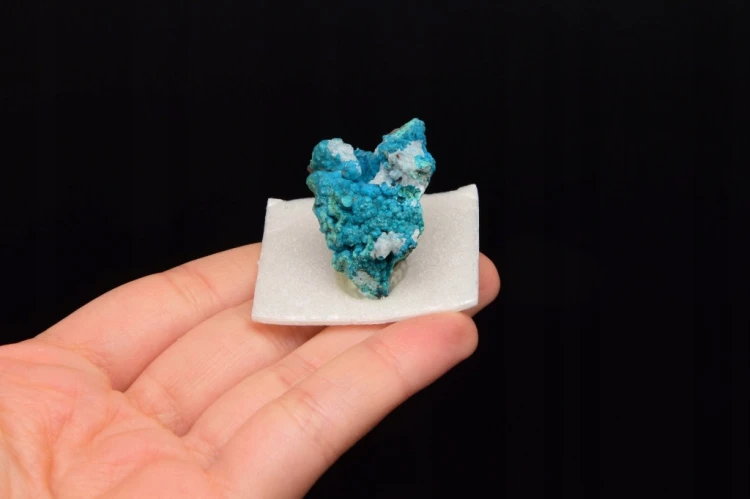 * CHRYZOKOLA PERU PRZEPIĘKNY OKAZ SUROWY MINERAŁ W PUDEŁKU NR 3 *