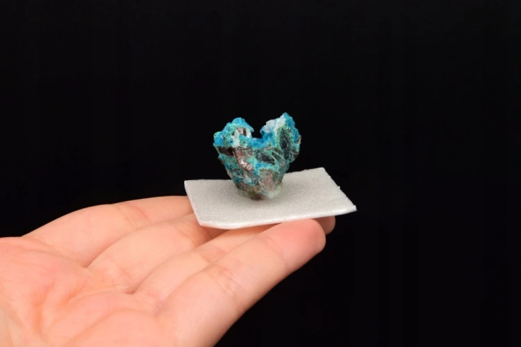 * CHRYZOKOLA PERU PRZEPIĘKNY OKAZ SUROWY MINERAŁ W PUDEŁKU NR 3 *