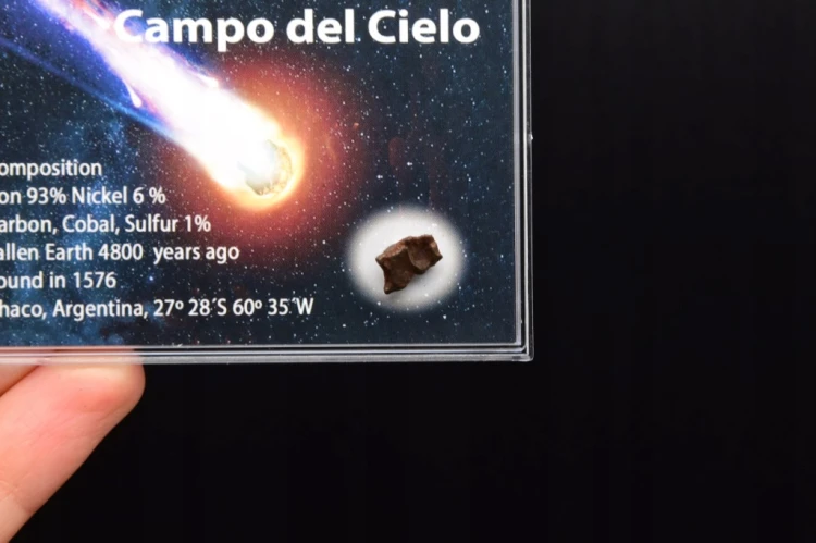 * METEORYT CAMPO DEL CIELO W ZAMYKANYM PUDEŁKU AUTENTYCZNY OKAZ NR 10 *