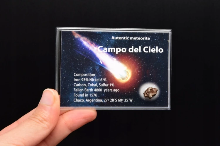 * METEORYT CAMPO DEL CIELO W PUDEŁKU Z LUPĄ ORYGINALNY OKAZ NR 3 *