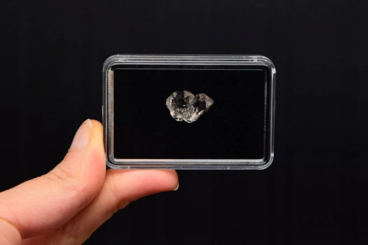 * KWARC W STYLU HERKIMER MAROKO CZYSTY NATURALNY MINERAŁ NR 9 *