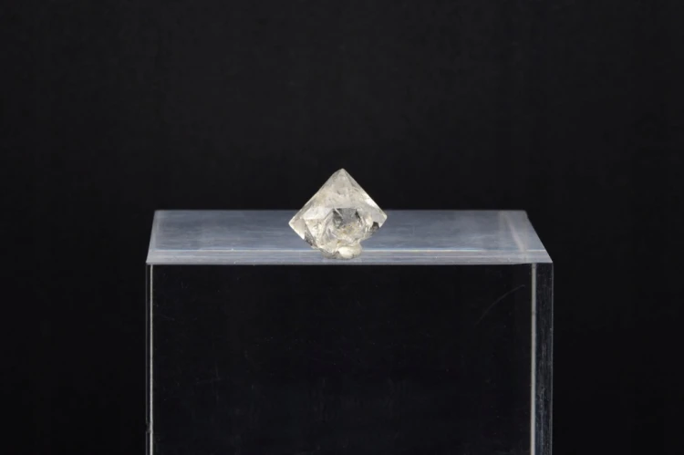 * KWARC W STYLU HERKIMER MAROKO UROKLIWY MAŁY KRYSZTAŁ W RAMCE 3D NR 7 *