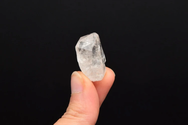 * KWARC W STYLU HERKIMER MAROKO PIĘKNY KRYSZTAŁ Z TĘCZĄ W RAMCE 3D NR 6 *