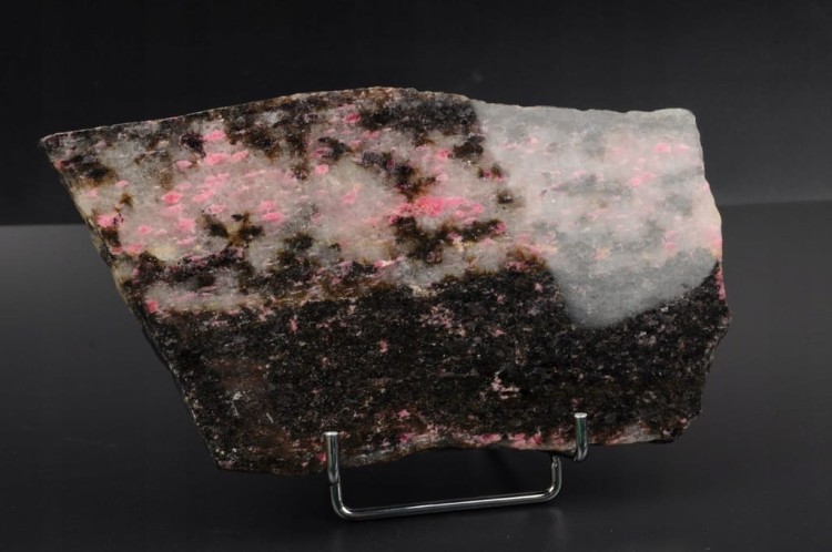 de81a9f3e1ee8efdf0bd2c63bfb46a1c