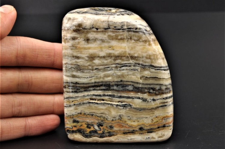 686e47d4009d999c2ea5b4754a6ae070