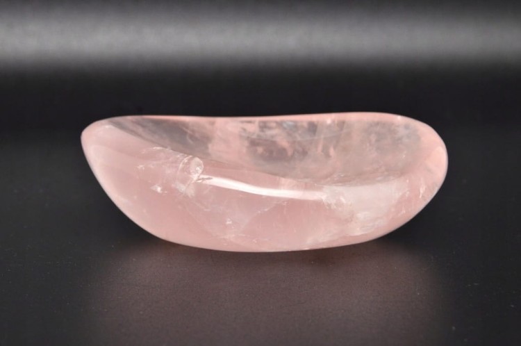 * KWARC RÓŻOWY UROCZA MAŁA MISKA NATURALNY MINERAŁ NR 2 *