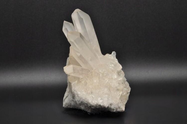 * KRYSZTAŁ GÓRSKI MADAGASKAR PRZEPIĘKNE BŁYSZCZĄCE KRYSZTAŁY MINERAŁ NR 10