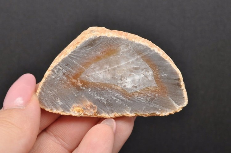 * AGAT BRAZYLIA MAŁY UROCZY PLASTER CIEKAWY KSZTAŁT NR 8 *